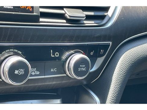 Used 2022 Honda Accord Touring image 28