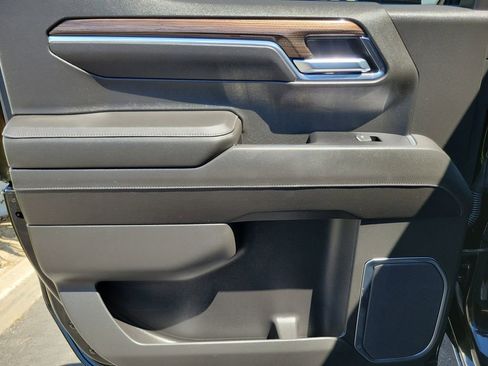 Used 2022 Chevrolet Silverado 1500 RST image 13