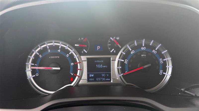 Used 2015 Toyota 4Runner SR5 AWD/4WD image 24