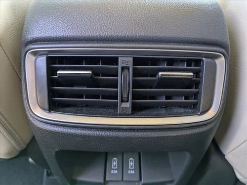 Used 2021 Honda CR-V Touring image 18