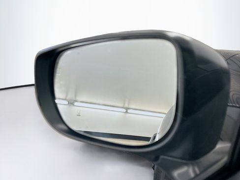 Used 2024 Subaru Crosstrek 2.0i image 16