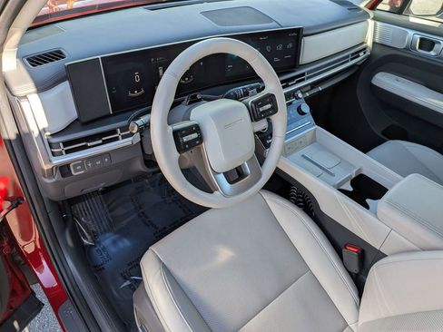 Used 2025 Hyundai Santa Fe SEL image 15