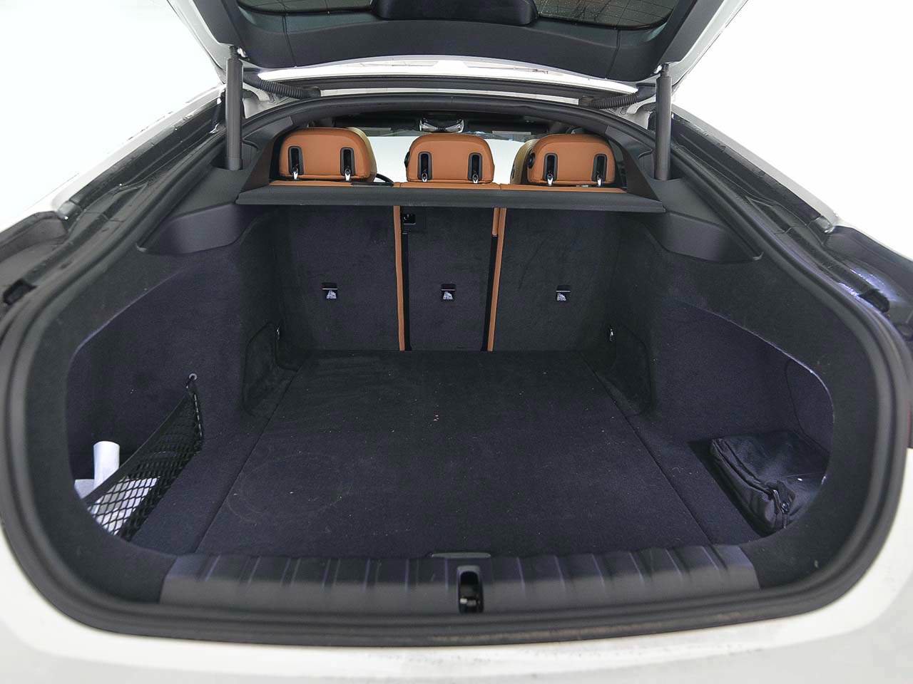Used 2024 BMW i4 eDrive40 w/ Premium Package RWD image 12