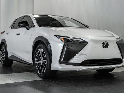 Used 2023 Lexus RZ 450e Premium w/ Technology Package image 1