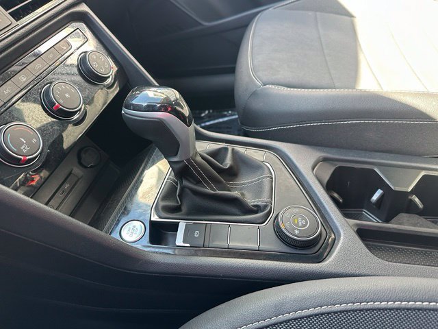 Certified 2023 Volkswagen Taos SE w/ Panoramic Sunroof Package AWD/4WD image 34