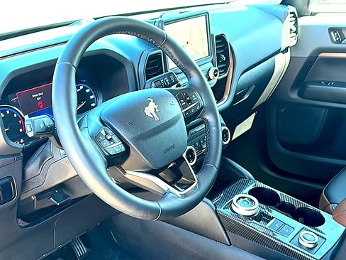 Used 2024 Ford Bronco Sport Outer Banks w/ Tech Package AWD/4WD image 11
