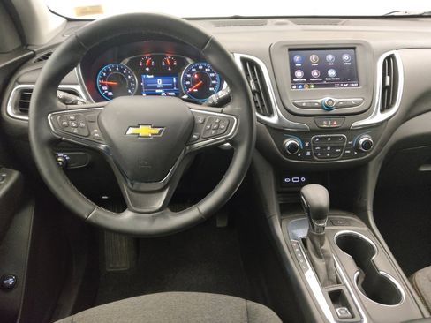 Used 2024 Chevrolet Equinox LT FWD image 22