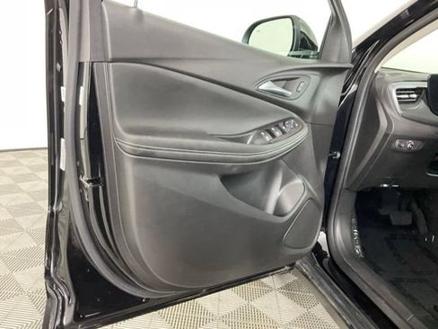 Used 2025 Buick Encore GX Preferred FWD image 10