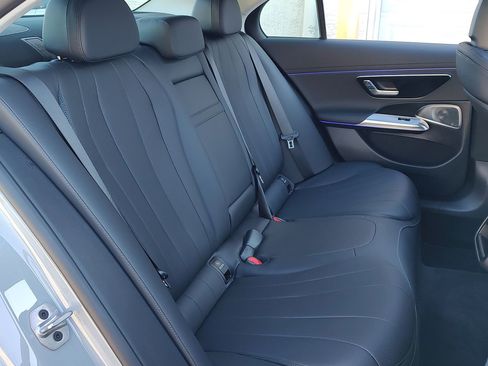 Used 2025 Mercedes-Benz E 350 Sedan image 48