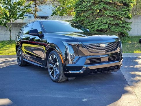 Certified 2025 Cadillac Escalade IQ Sport 2 AWD/4WD image 11
