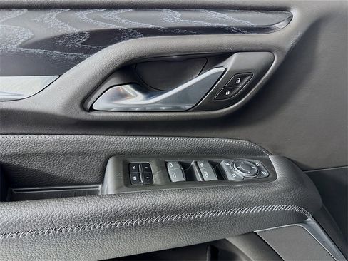 Used 2022 GMC Yukon Denali image 17