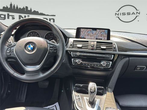 Used 2018 BMW 328d Sedan RWD image 25