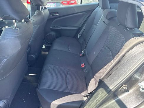 Used 2018 Toyota Prius One w/ Carpet Mat Package FWD image 11