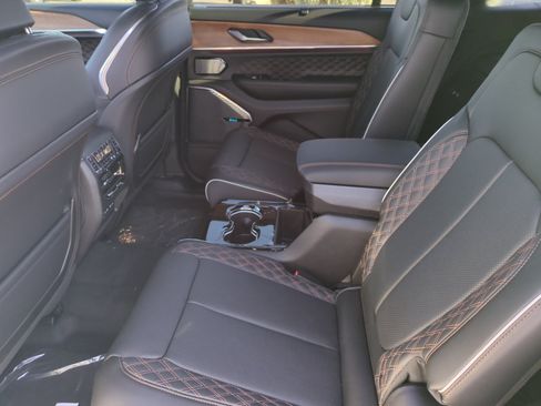 New 2026 Jeep Grand Cherokee L Summit w/ Obsidian Package AWD/4WD image 17