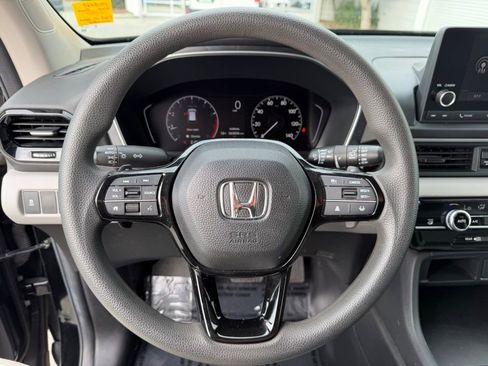 Used 2023 Honda Pilot LX image 22