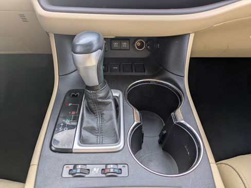 Used 2018 Toyota Highlander Limited Platinum image 23