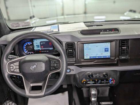 Used 2023 Ford Bronco 4-Door image 5