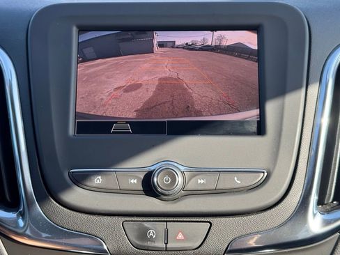 Used 2024 Chevrolet Equinox LT image 18