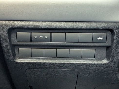 Used 2025 Mitsubishi Outlander SE AWD/4WD image 21