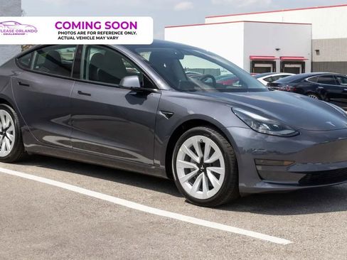 Used 2023 Tesla Model 3 Standard Range RWD image 1
