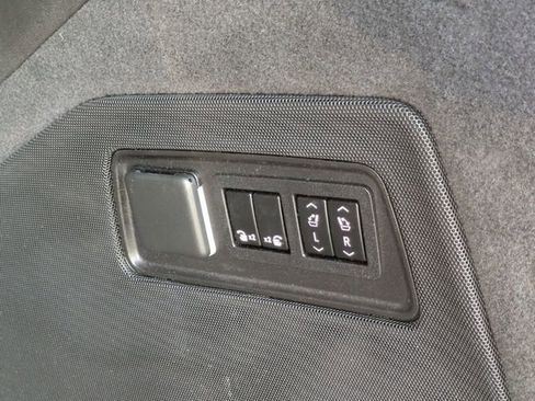 Used 2021 Cadillac Escalade Sport w/ Driver Assist Tech Package image 26