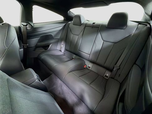 Used 2023 BMW 430i xDrive Coupe w/ Premium Package image 24