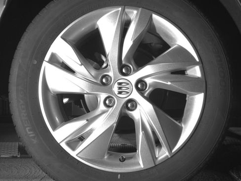 Used 2025 Buick Encore GX Preferred AWD/4WD image 15