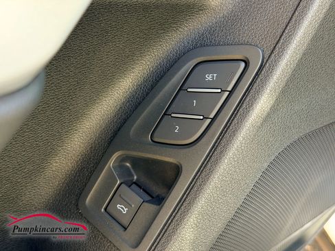 Used 2025 Audi Q3 2.0T Premium w/ Convenience Package image 28