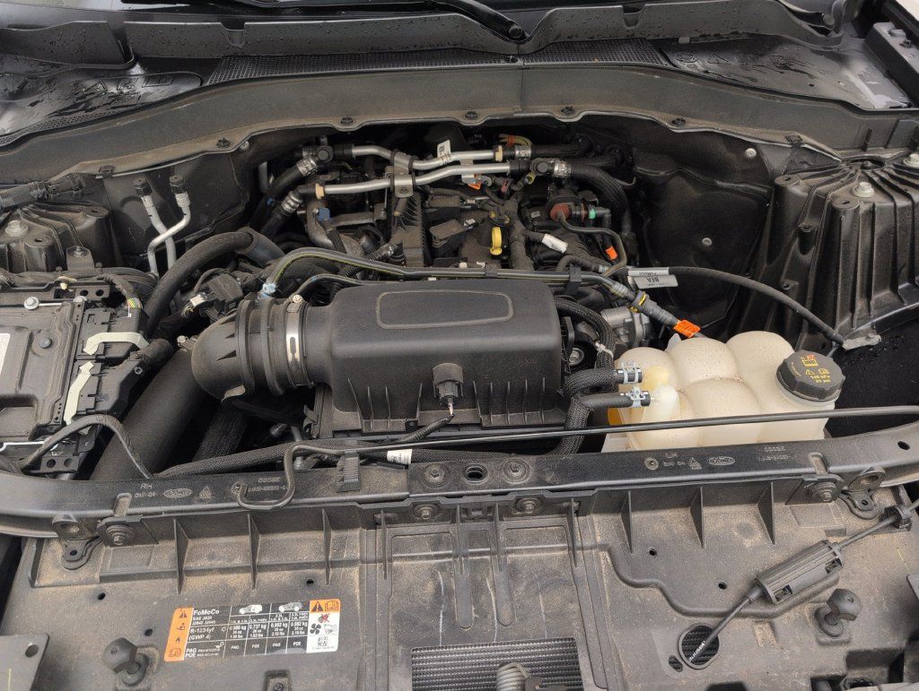 Used 2023 Ford Explorer XLT w/ Equipment Group 202A RWD image 39