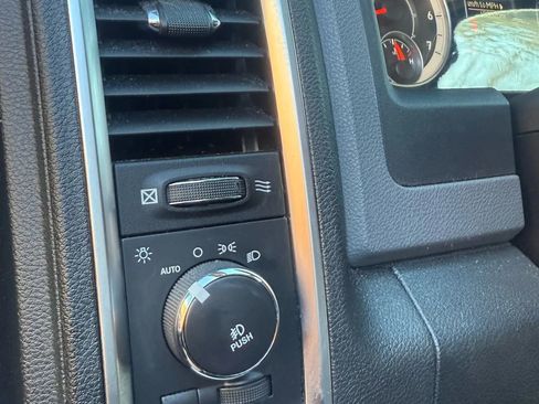 Used 2016 RAM 1500 Big Horn image 33