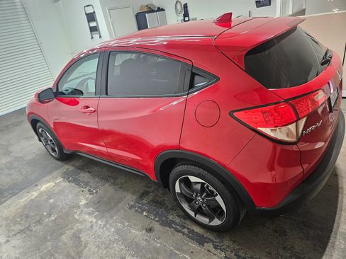 Used 2018 Honda HR-V EX image 7