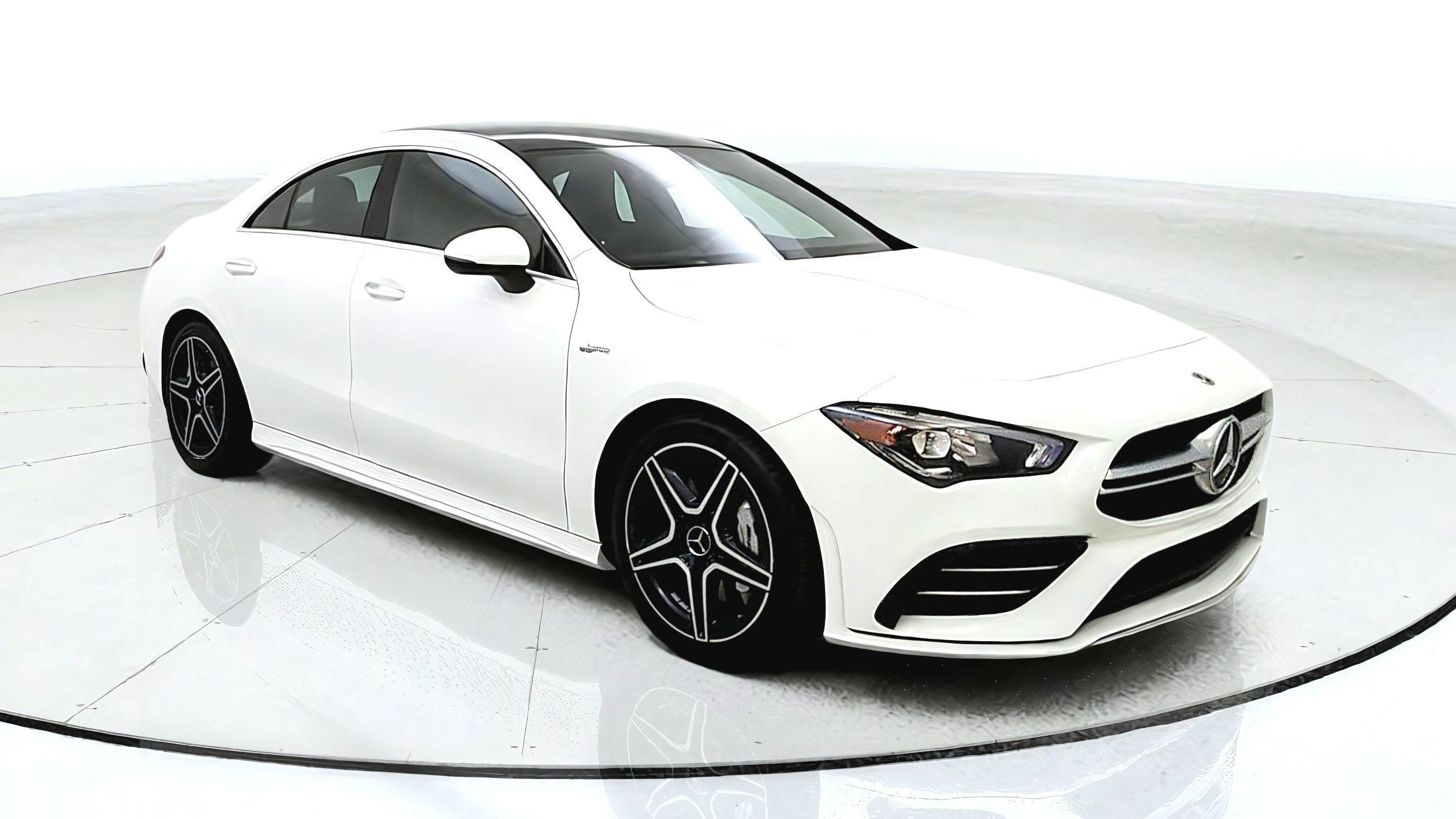 Used 2021 Mercedes-Benz CLA 35 AMG 4MATIC image 1