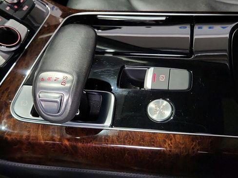 Used 2015 Audi A8 L 3.0T w/ Premium Package image 15