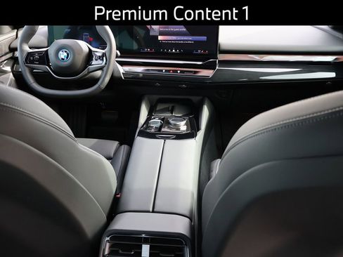 Certified 2025 BMW i5 xDrive40 w/ Premium Package image 17
