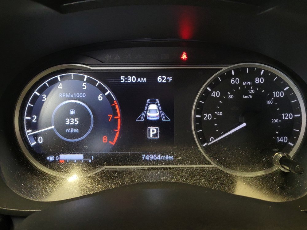 Used 2020 Nissan Versa SR FWD image 23