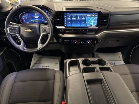 Used 2025 Chevrolet Silverado 1500 LT AWD/4WD image 22