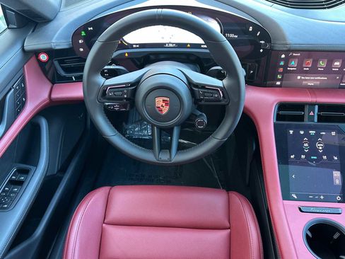 Used 2024 Porsche Taycan 4S image 15