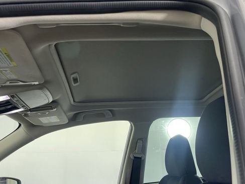 Used 2023 Subaru Forester Premium image 9