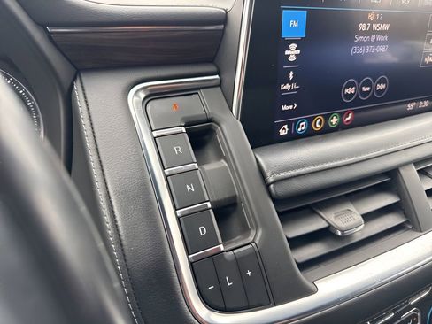 Used 2021 Chevrolet Suburban Z71 image 19