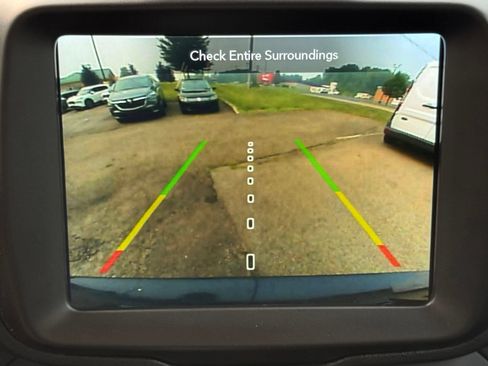 Used 2023 Jeep Renegade Latitude AWD/4WD image 35