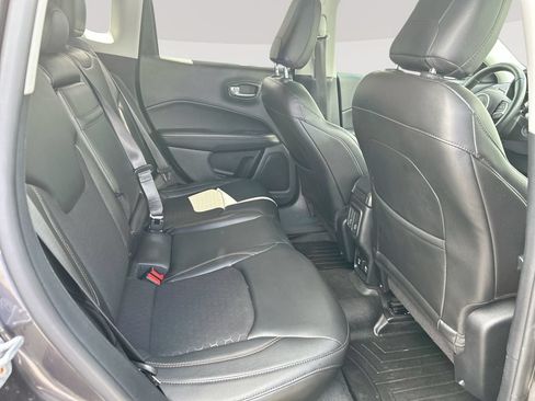 Used 2018 Jeep Compass Latitude w/ Popular Equipment Group AWD/4WD image 26
