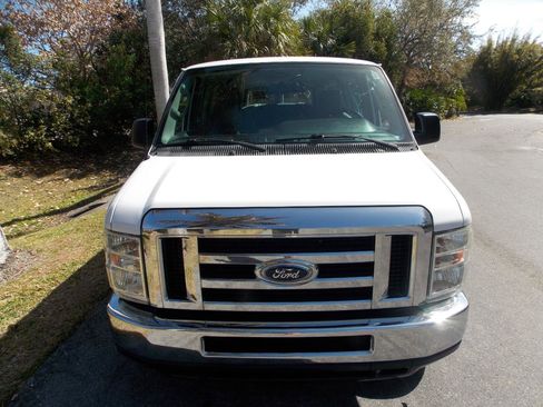 Used 2013 Ford E-350 and Econoline 350 XLT image 15