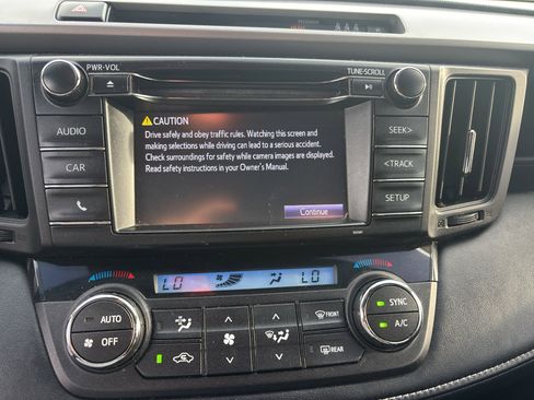 Used 2018 Toyota RAV4 XLE image 8