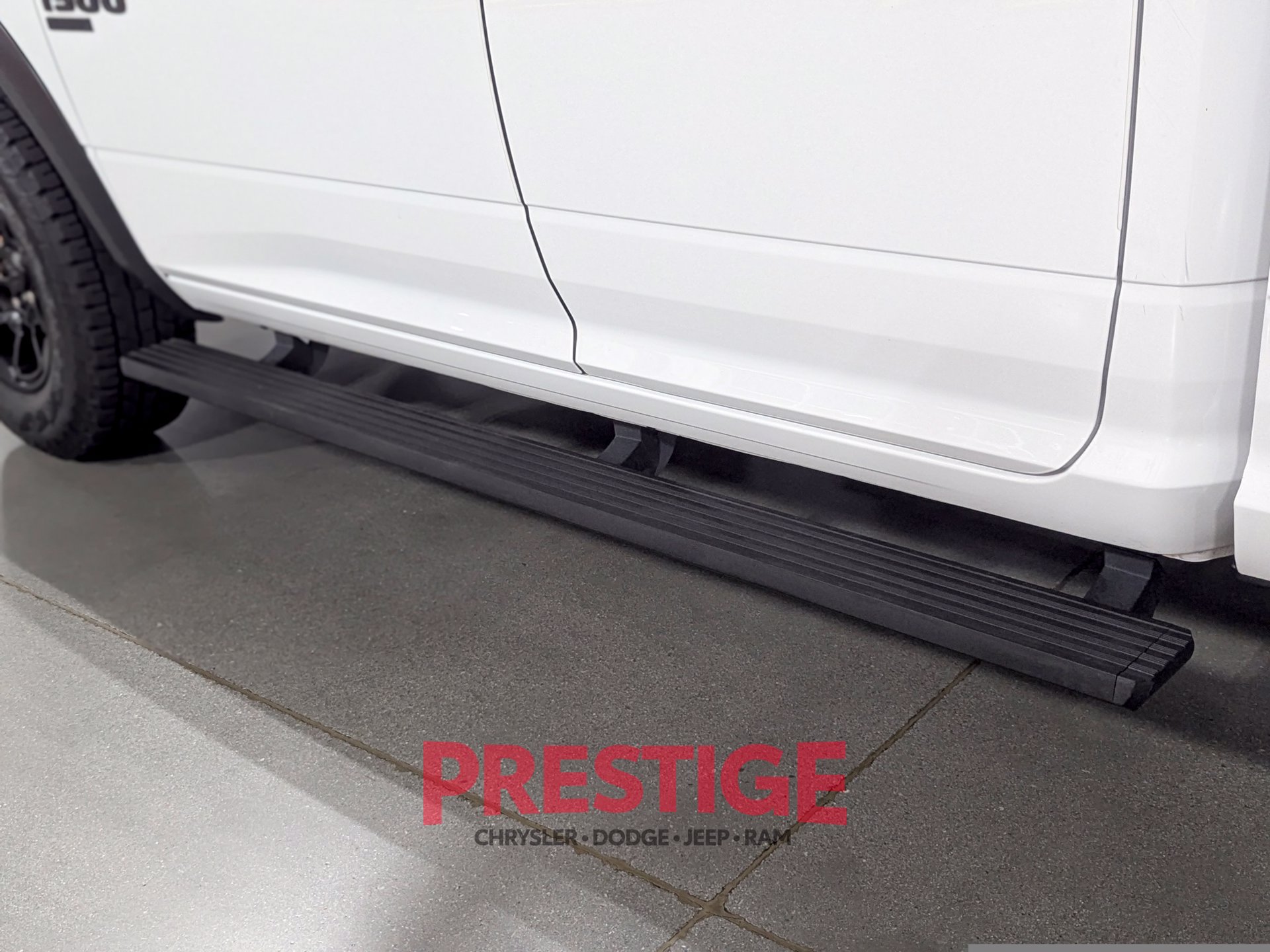 Used 2021 RAM 1500 Warlock w/ Warlock Decor Package AWD/4WD image 16