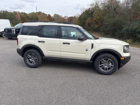 New 2025 Ford Bronco Sport Big Bend w/ Convenience Package image 2