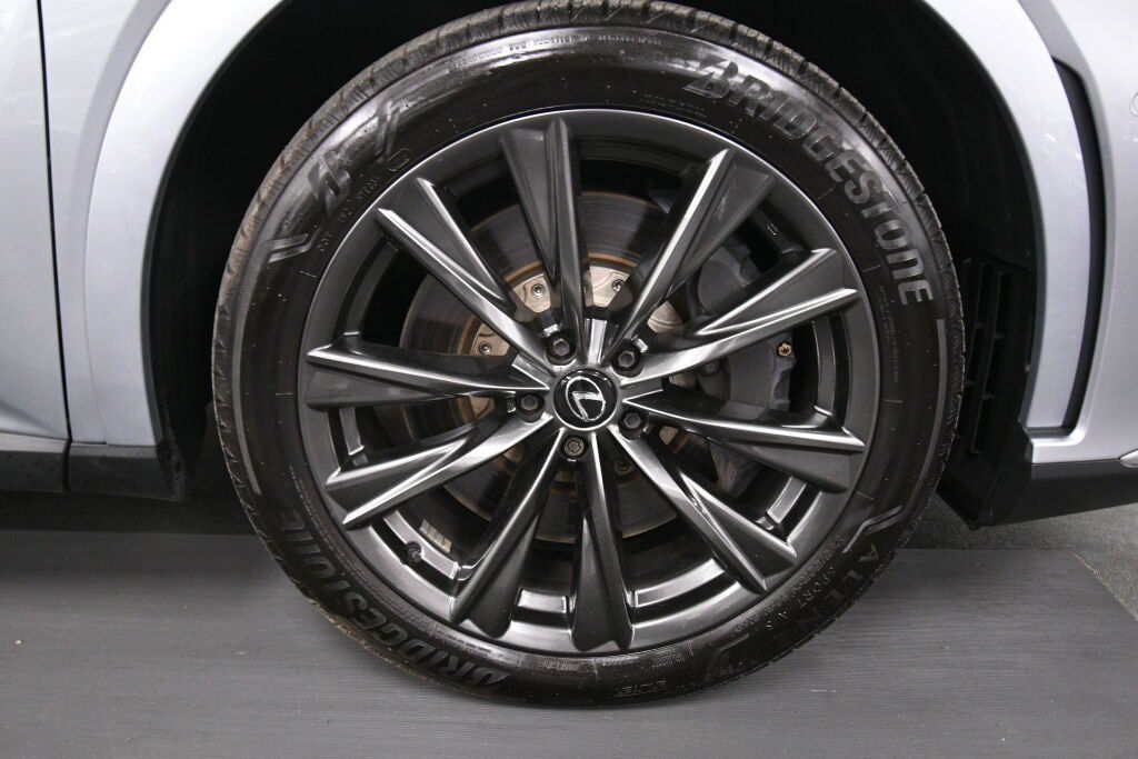 Used 2024 Lexus RX 350 F Sport w/ Convenience Package AWD/4WD image 33