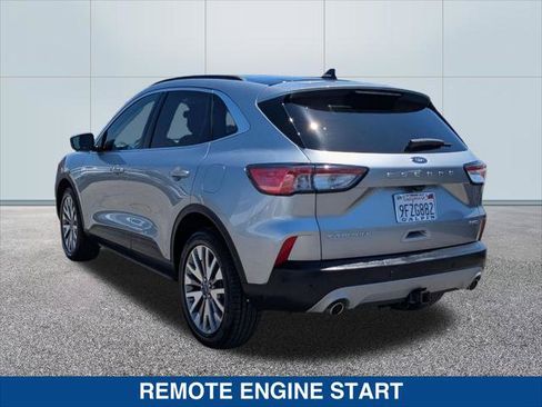 Certified 2022 Ford Escape Titanium w/ Class II Trailer Tow Package AWD/4WD image 3