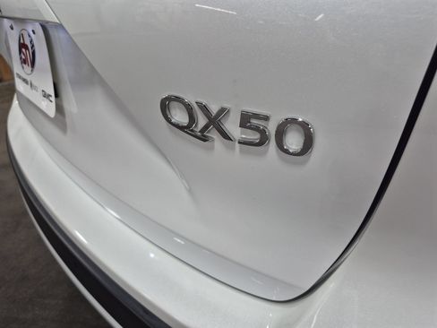 Used 2023 INFINITI QX50 Luxe FWD image 31