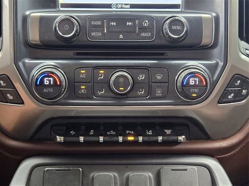 Used 2019 Chevrolet Silverado 2500 High Country w/ Duramax Plus Package image 18