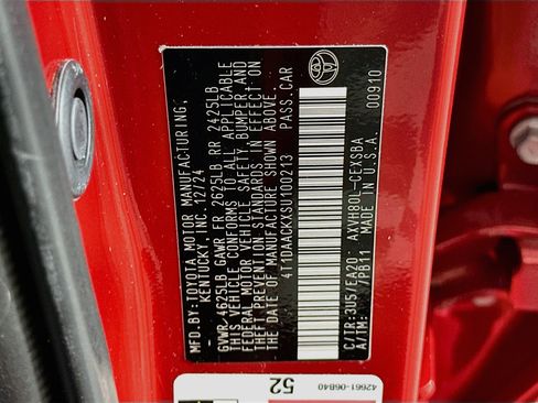 Used 2025 Toyota Camry SE FWD image 12